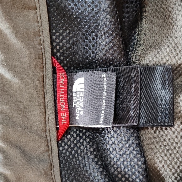 The North Face Button Up Collar Olive Green Khaki Short Sleeve Shirt Medium - Picture 4 of 12